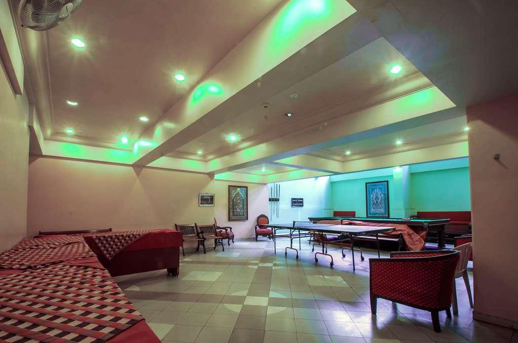 Quality Inn Regency, Насик Интерьер фото