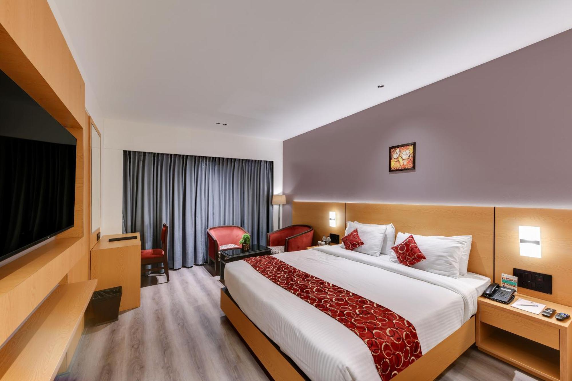 Quality Inn Regency, Насик Экстерьер фото
