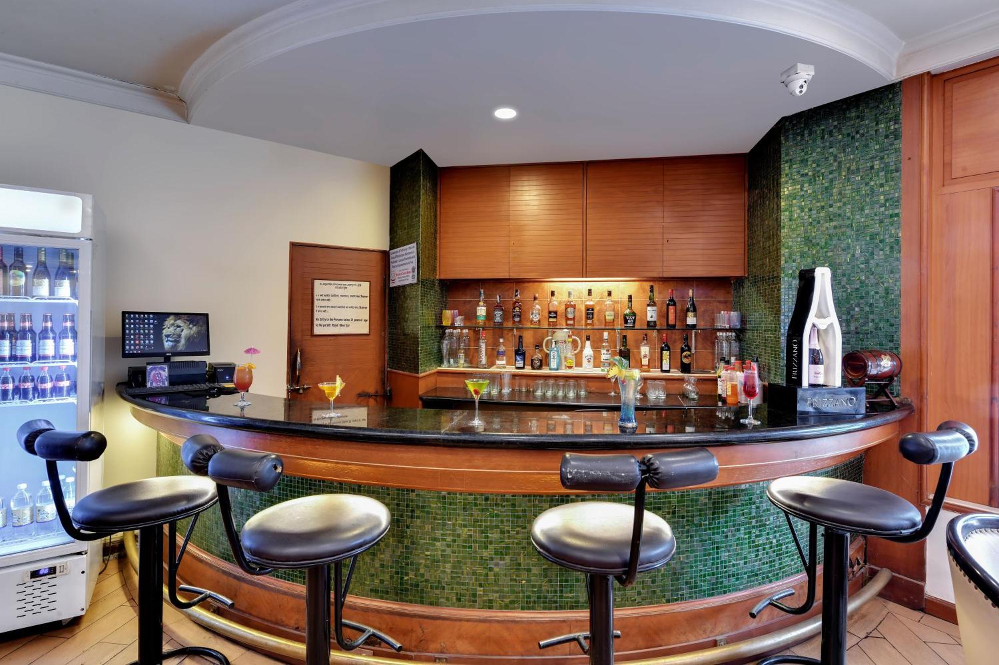 Quality Inn Regency, Насик Экстерьер фото